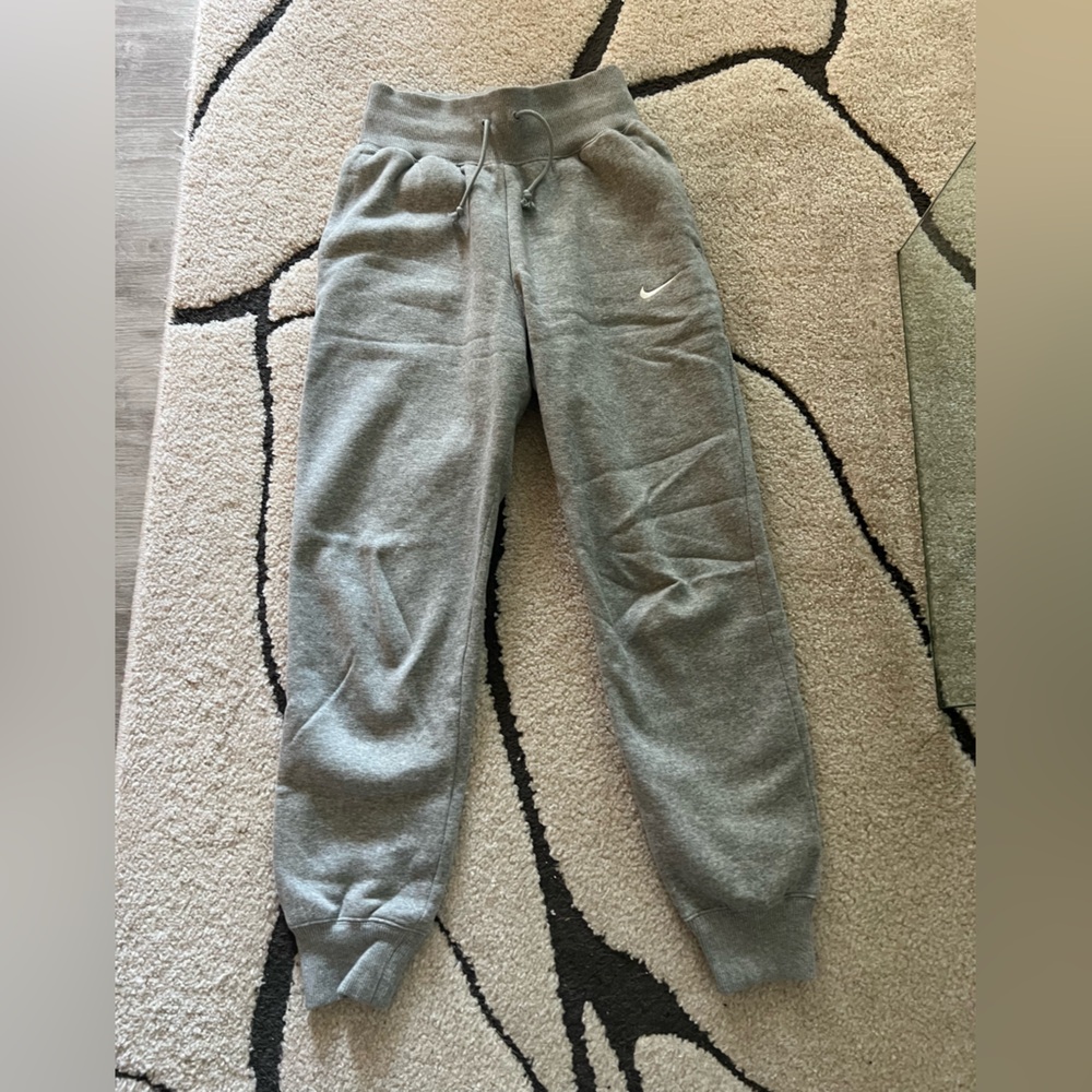 Women’s Nike Phoenix sweats